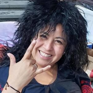 Meet your Posher, Lorena